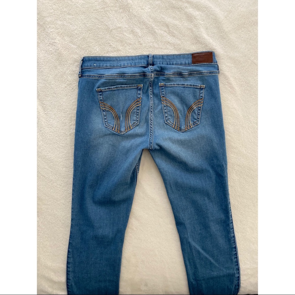Hollister Rip Jeans 👖✨ - Picture 2 of 4